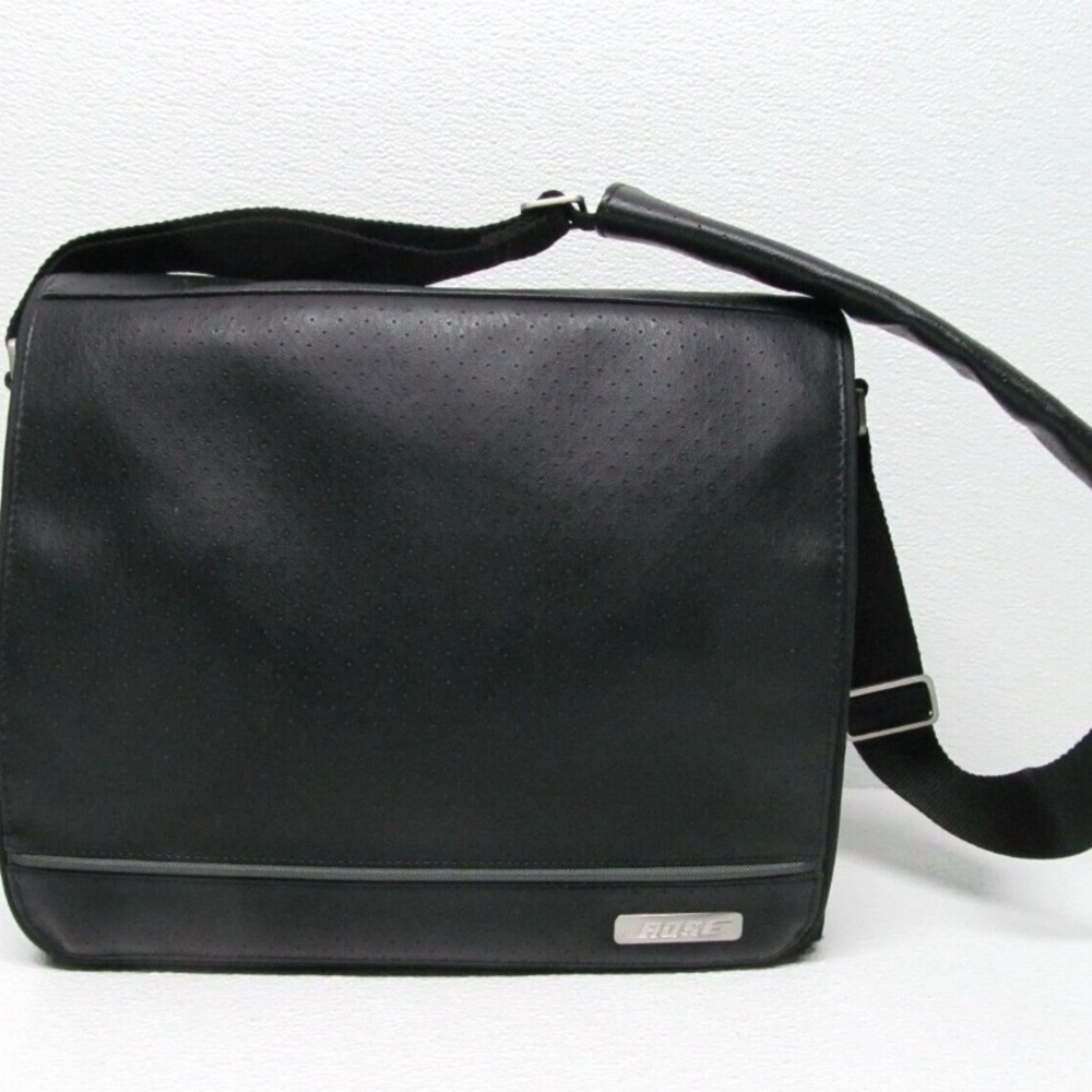 Bose Messenger Bag Laptop Shoulder Bag Black Adjustable Strap Work Travel